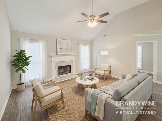 11045 Knotty Pine Pl in Hampton, GA - Building Photo - Building Photo