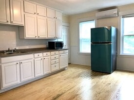 20 N Main St in Grafton, MA - Building Photo