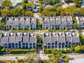 7560 SW 56th Ct in Miami, FL - Building Photo - Building Photo