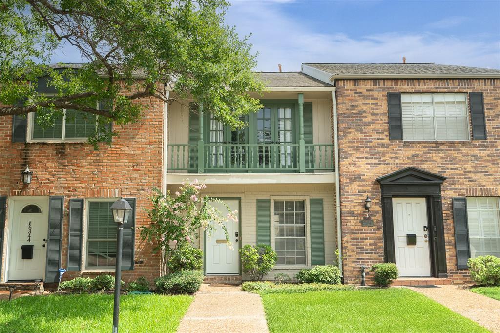 6342 Chevy Chase Dr in Houston, TX - Building Photo