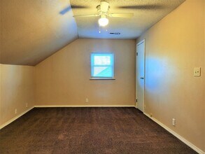 8812 N Kensington Rd in Oklahoma City, OK - Building Photo - Building Photo