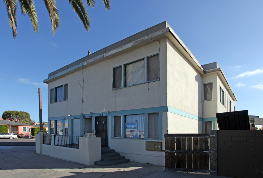 2043-2047 30th St in San Diego, CA - Building Photo