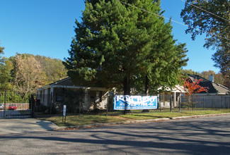 The Cottages in Memphis, TN - Building Photo - Building Photo