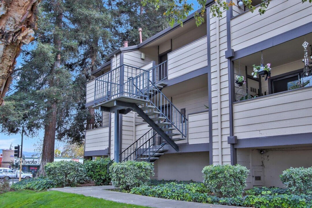 256 Stonegate Cir in San Jose, CA - Building Photo