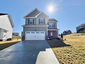 100 Songberry St in Oak Ridge, TN - Building Photo - Building Photo