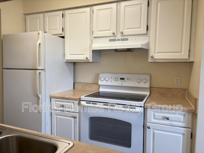 property at 2925 Winkler Ave