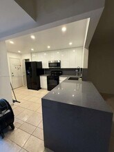 1710 NE 191st St in Miami, FL - Building Photo - Building Photo