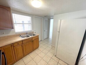 2216 Flamingo Blvd-Unit -2216 Flamingo Blvd in Bradenton, FL - Building Photo - Building Photo