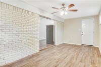 3975 Phylis Pl photo'