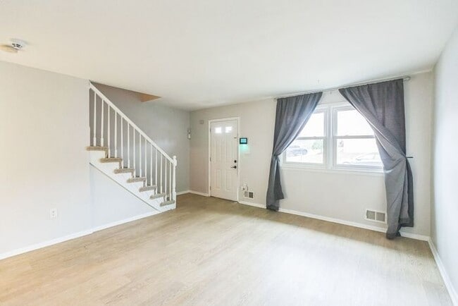 5170 Clacton Ave in Camp Springs, MD - Building Photo - Building Photo
