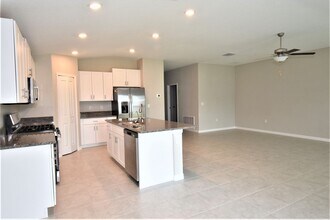 9323 Channing Hill Dr in Sun City Center, FL - Building Photo - Building Photo