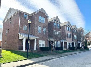 606 Sawcut Ln, Unit #8 in Apex, NC - Building Photo - Building Photo