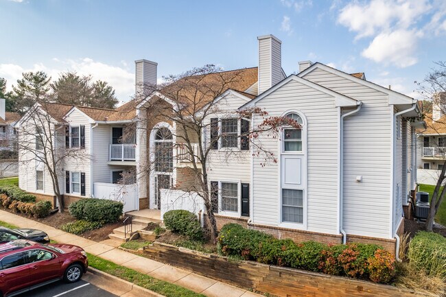 The Villas At Countryside in Sterling, VA - Building Photo - Building Photo