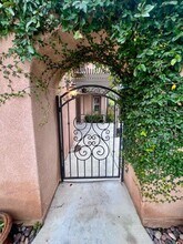 34712 Chinaberry St in Winchester, CA - Foto de edificio - Building Photo