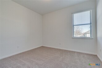 1019 Powell in Kyle, TX - Building Photo - Building Photo
