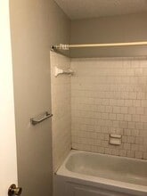 335 Beverly St in Hinesville, GA - Building Photo - Building Photo