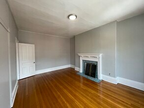 11 Park St, Unit 6A in Brookline, MA - Building Photo - Building Photo