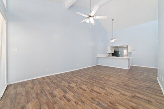 17 April Point Dr N in Montgomery, TX - Building Photo - Building Photo