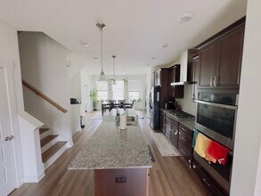 1121 Kiernan Grove Ln in Cary, NC - Building Photo - Building Photo