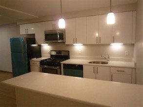 52 Kent St-Unit -3 in Brookline, MA - Foto de edificio - Building Photo