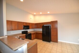 1218 Royal Ave in La Grange, KY - Building Photo - Building Photo