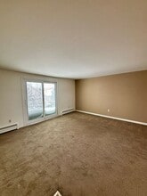 17 Losson Garden Dr in Cheektowaga, NY - Building Photo - Building Photo