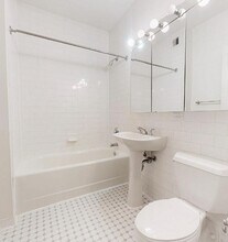 Washington Street in New York, NY - Foto de edificio - Building Photo