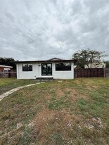 685 NW 14th St in Homestead, FL - Building Photo