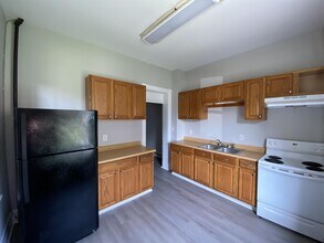 16 East Ave in Hagerstown, MD - Building Photo - Building Photo