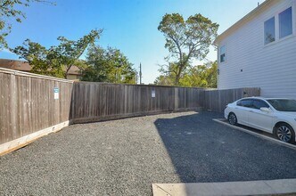 9414 Kerrwood Ln in Houston, TX - Building Photo - Building Photo