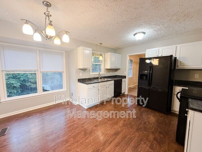 8825 Tibs Run Dr in Fayetteville, NC - Building Photo - Building Photo
