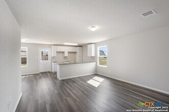 2831 Rosefinch in Canyon Lake, TX - Building Photo - Building Photo