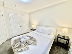 20548-20100 100 Ave NW in Edmonton, AB - Building Photo - Building Photo