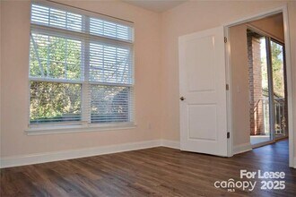 1310 Kenilworth Ave in Charlotte, NC - Building Photo - Building Photo