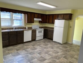 608 Mt Pelia Rd in Martin, TN - Building Photo - Building Photo