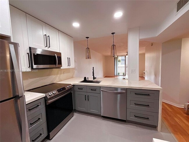 property at 10501 W Broward Blvd
