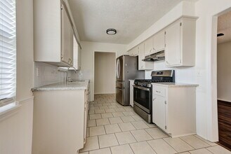 1528 Elk Cir in Norman, OK - Building Photo - Building Photo