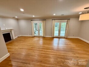 1425 Montford Dr in Charlotte, NC - Building Photo - Building Photo