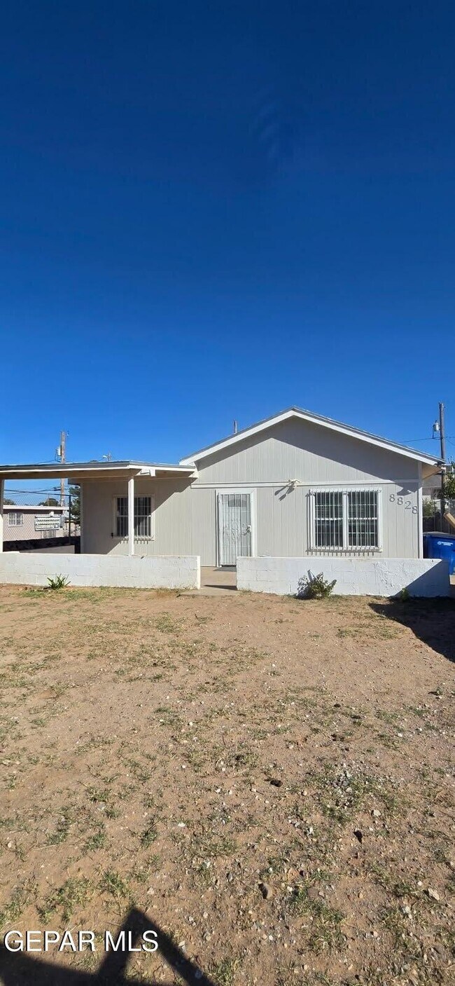 8828 Kenneth St in El Paso, TX - Building Photo - Building Photo