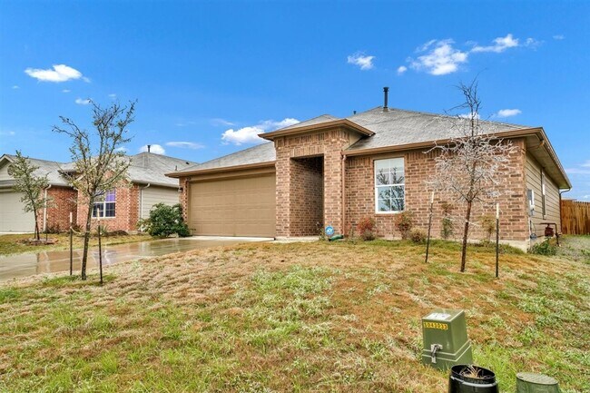 11324 Malta Dr in Manor, TX - Building Photo - Building Photo