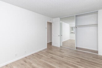 Ocean Vista in Oceanside, CA - Building Photo - Building Photo