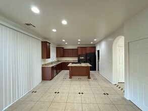 600 Delta Rio St in Las Vegas, NV - Building Photo - Building Photo