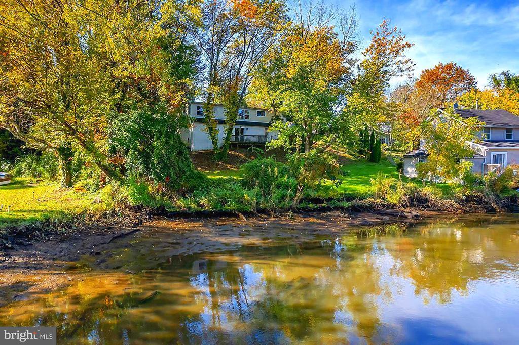 85 Hickory Ave in Mantua, NJ - Building Photo