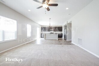 121 Blue Lace Dr in Whiteland, IN - Foto de edificio - Building Photo