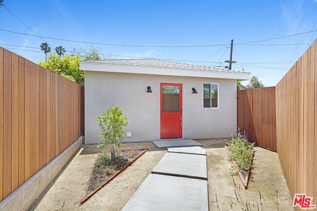 property at 1130 Ashland Ave