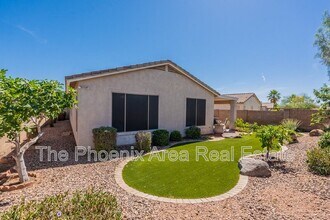 165 E Rock Wren Dr in San Tan Valley, AZ - Building Photo - Building Photo