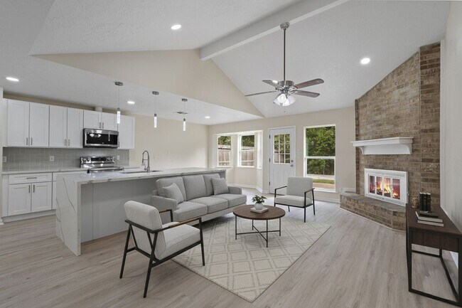 335 Haymarket Ln in Houston, TX - Building Photo - Building Photo