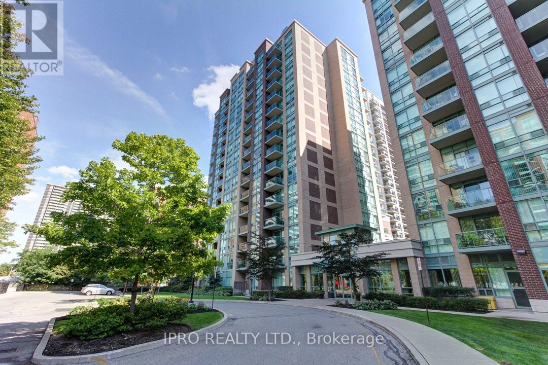 7-1507 Michael Power Pl in Toronto, ON - Building Photo