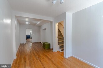 202 S Regester St in Baltimore, MD - Building Photo - Building Photo