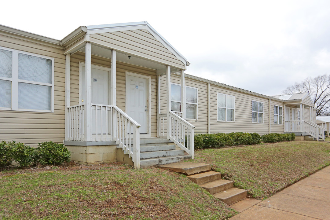 East Thomas Apartments in Birmingham, AL - Building Photo